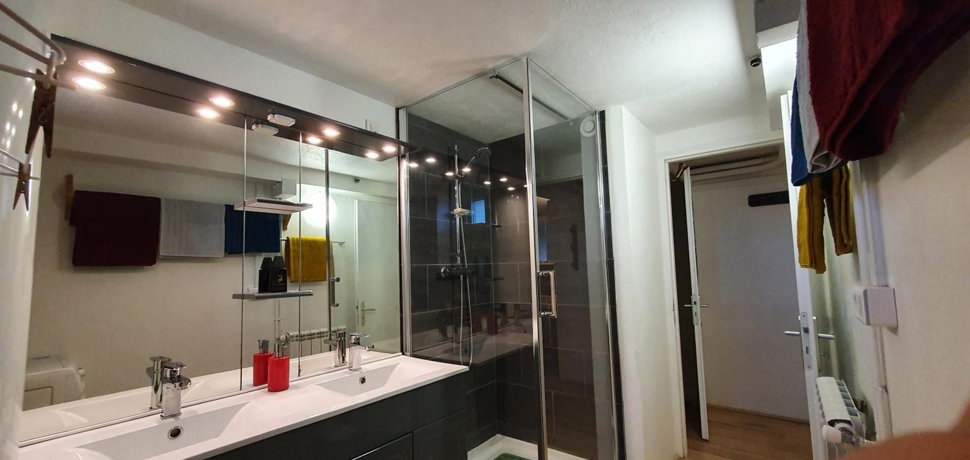 Apartment Superbe T2 Avec Jardin, Piscine-enfant Et Parking